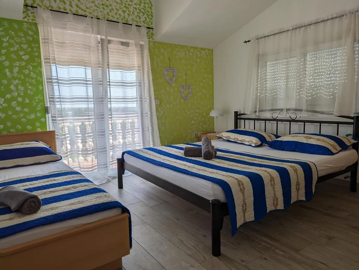 Villa Rosa Umag 0*,