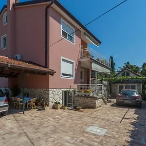 Apartment With A Parking Space - 7063, Umag